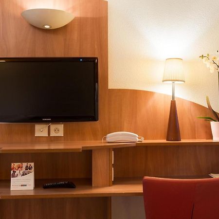 Comfort Hotel Grenoble Meylan Exterior foto