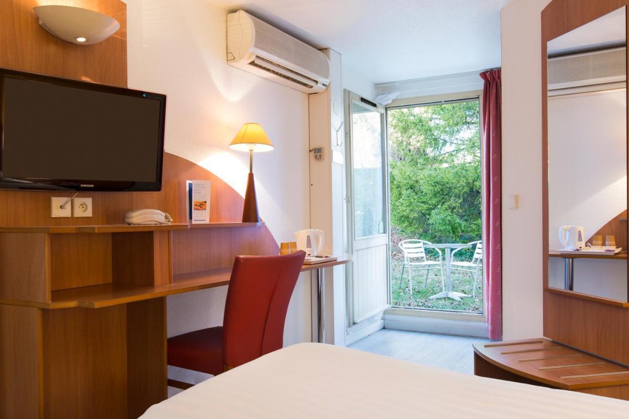 Comfort Hotel Grenoble Meylan Exterior foto
