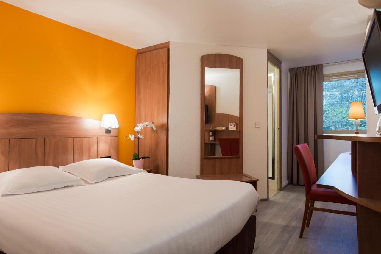 Comfort Hotel Grenoble Meylan Exterior foto