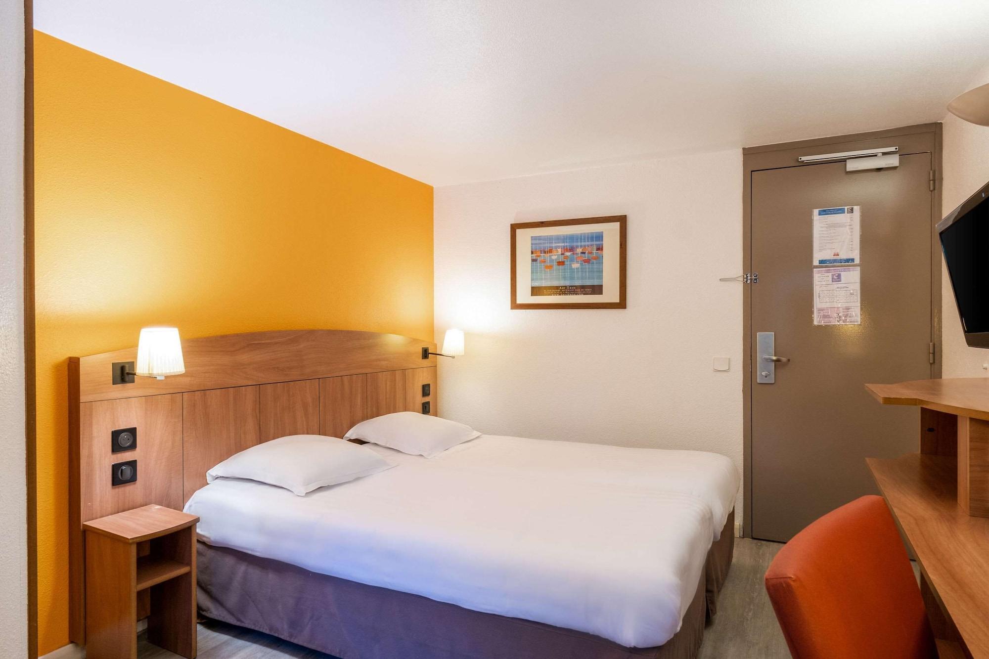 Comfort Hotel Grenoble Meylan Exterior foto