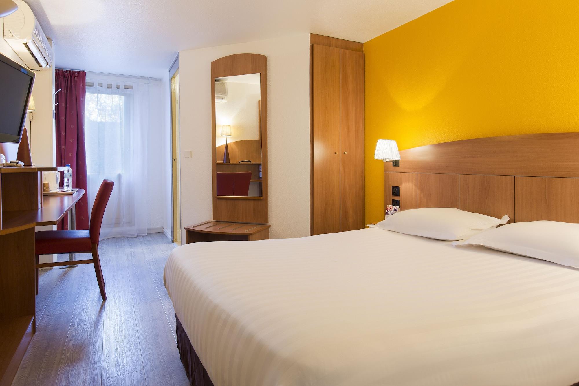 Comfort Hotel Grenoble Meylan Exterior foto