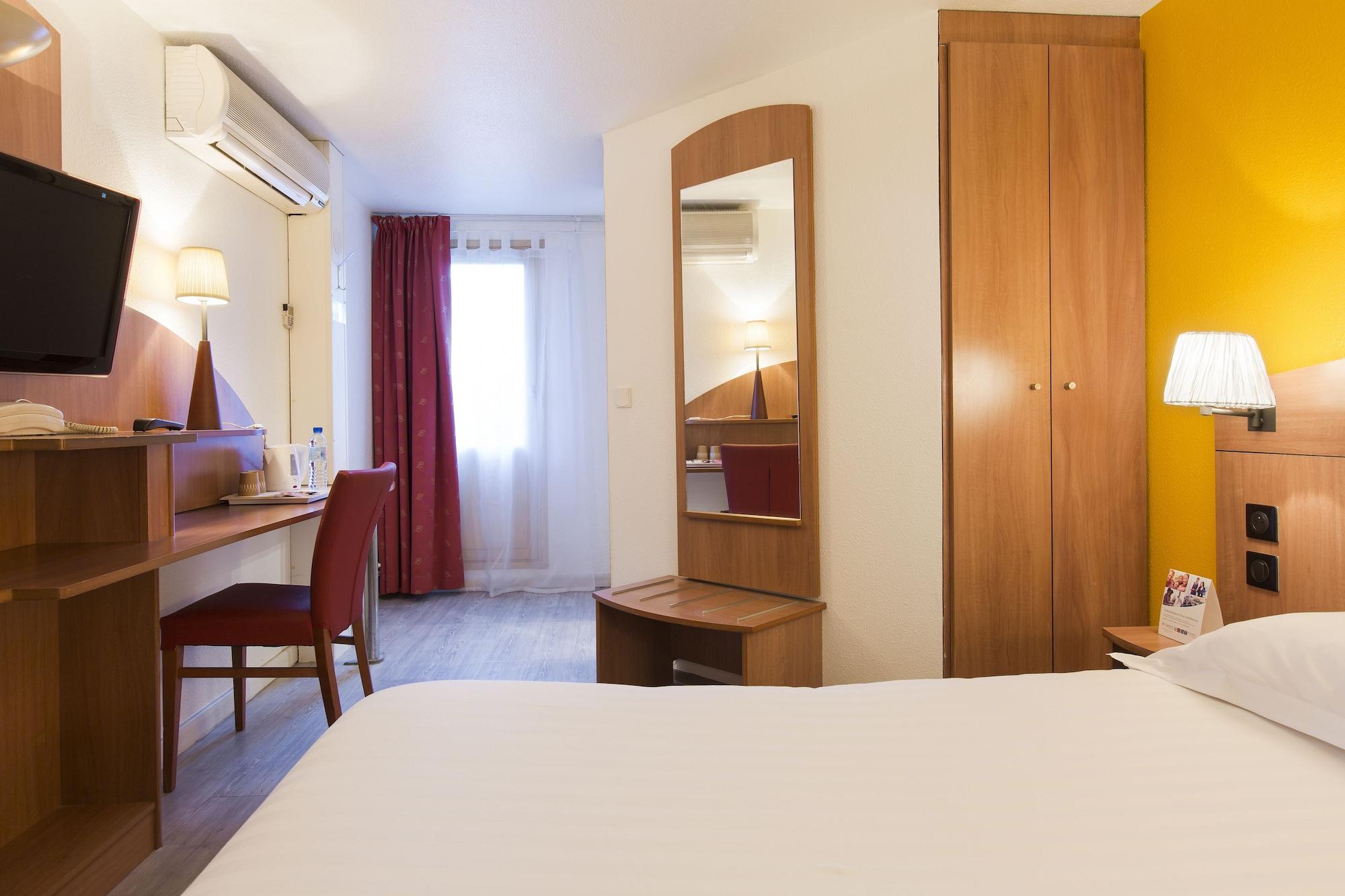 Comfort Hotel Grenoble Meylan Exterior foto