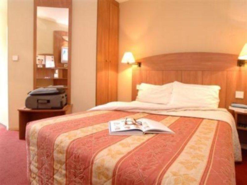 Comfort Hotel Grenoble Meylan Exterior foto