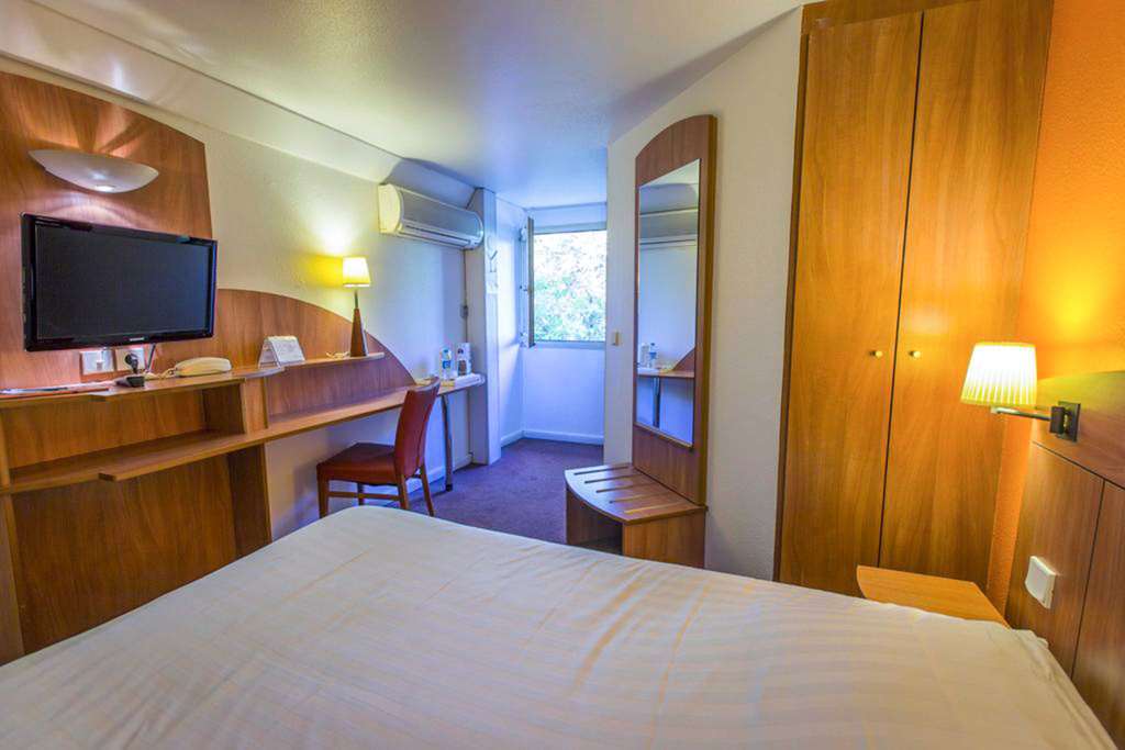 Comfort Hotel Grenoble Meylan Quarto foto