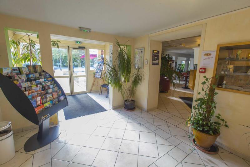 Comfort Hotel Grenoble Meylan Exterior foto