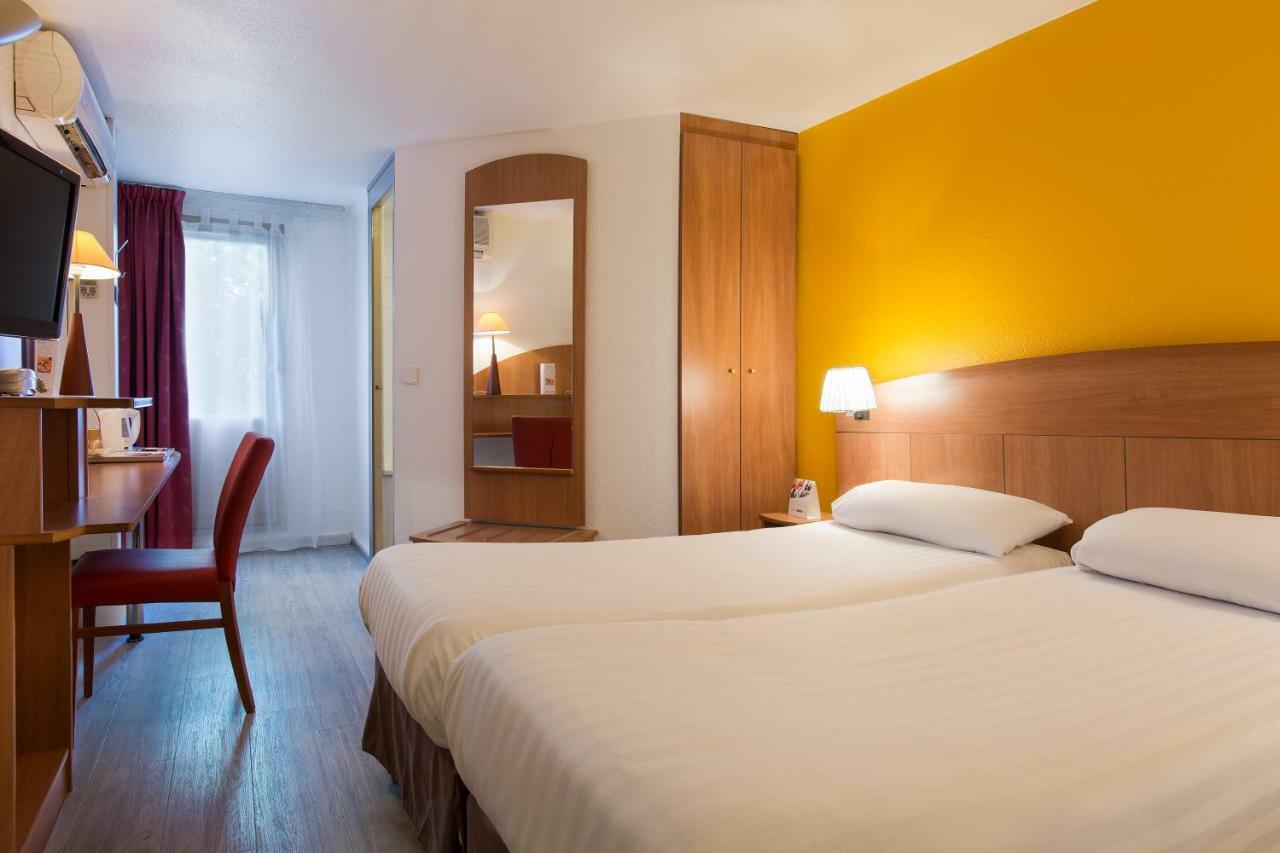 Comfort Hotel Grenoble Meylan Exterior foto